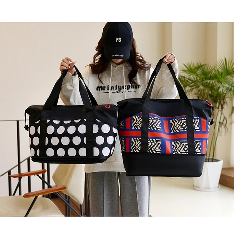 Large Capacity Nylon Travel Bag Fashion Printed Duffel Bag Waterproof Weekend Bag Foldable Gym Fitness Tote For Women Men