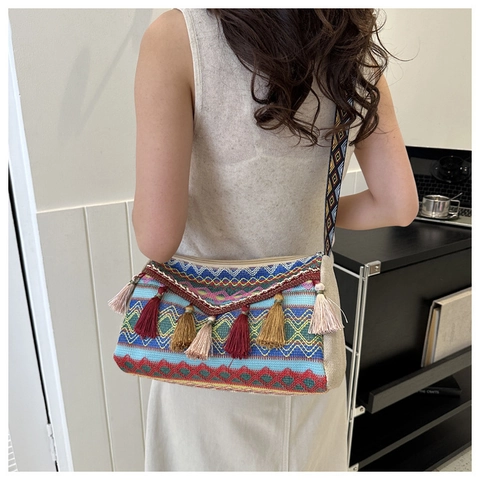 Borsa a Tracolla Intrecciata Etnica Bohémien da Donna Borsa a Spalla Jacquard Geometrica Borsa Boho con Frange e Tracolla Larga
