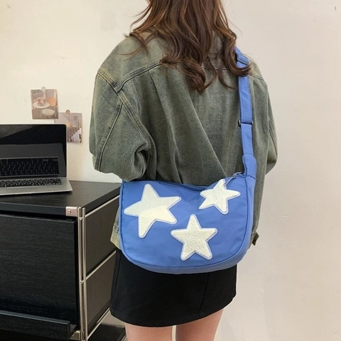 Borsa a Tracolla a Mezzaluna in Nylon da Donna Grande Capacità Casual Decorazione a Stella Borsa Sottobraccio Streetwear
