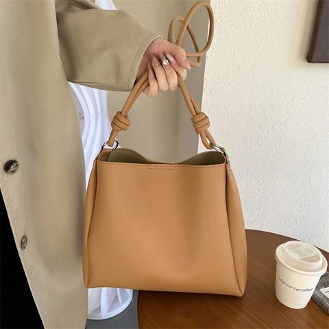 Bolso Tote de Cuero PU Minimalista para Mujer Gran Capacidad Vintage Color Sólido Bolso de Hombro Con Asa de Nudo Cierre Magnético