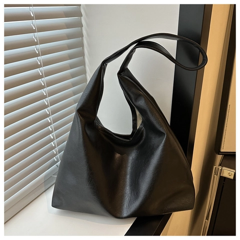 Bolso de Axila de Cuero PU Vintage para Mujer Gran Capacidad Hobo Tote Simple Color Sólido Bolso de Hombro Conmutar Diario Moda