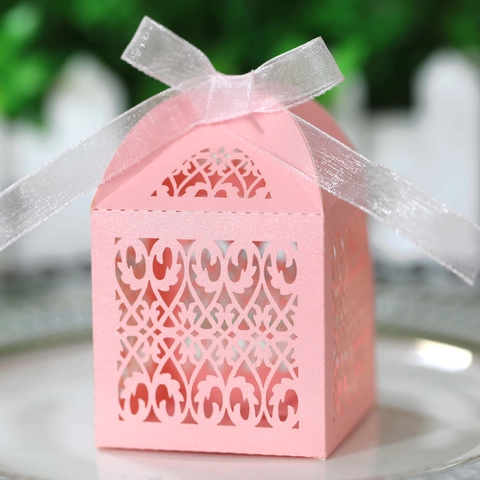 Elegant Laser Cut Hollow Candy Boxes Pearlescent Paper Gift Boxes With Ribbon For Wedding Party Favor Chocolate Packaging