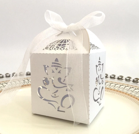 Ganesha Laser Cut Hollow Out Candy Box With Ribbon Pearlescent Paper Gift Boxes For Wedding Party Favor Packaging