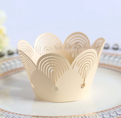 Laser Cut Hollow Cupcake Wrappers Pearlescent Paper Crown Cake Liners For Wedding Birthday Party Decoration Baking Accessories
