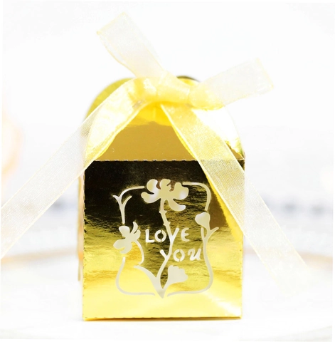 European Style Laser Cut Hollow Love You Floral Pearlescent Paper Candy Box With Ribbon For Valentine Day Wedding Party