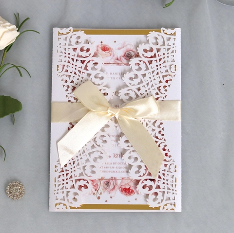 Elegante Set di Biglietti d'Invito per Matrimonio a Fiori Svuotati Tagliati al Laser Con Fiocco per Matrimonio Fidanzamento Festa