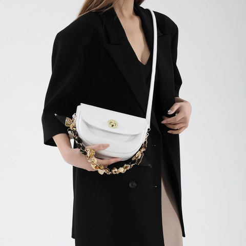Women Vintage PU Leather Saddle Bag With Scarf Wrap Handle Metal Twist Lock Solid Color Single Shoulder Crossbody Bag
