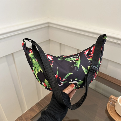 Sac à Épaule Demi-Lune Floral de Style National pour Femmes en Tissu Oxford Motif de Fleurs Rétro Sac à Bandoulière