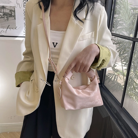 Bolso de Hombro Plisado para Mujer Minimalista de Cuero PU Pequeño Bolso de Mano Cuadrado Casual Conmutador Bandolera Con Correa Ajustable