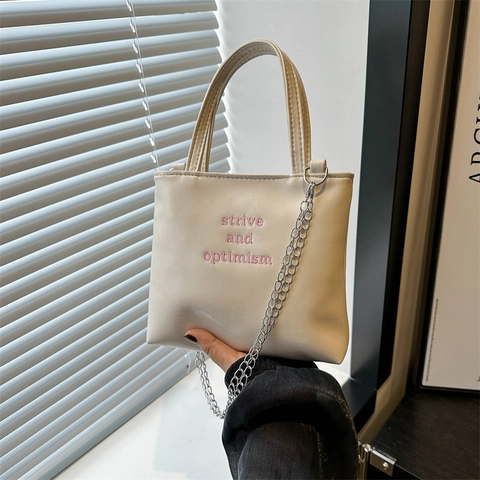 Sac Seau en Cuir PU Brodé pour Femmes Minimaliste Décontracté Sac à Bandoulière Avec Chaîne Strive Optimism Tote Bag