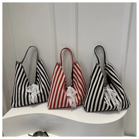Large Capacity Canvas Stripe Tote Bag For Women With White Lace Bow Decoration Casual Shoulder Bag Summer Beach Travel Handbag