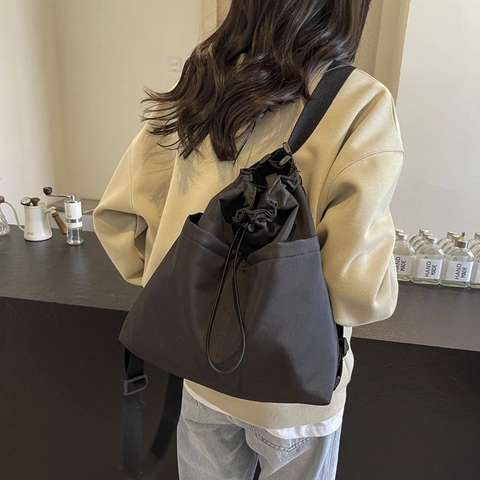 Women Large Capacity Canvas Bucket Bag Streetwear Drawstring Shoulder Crossbody Bag Casual Daily Travel Tote With Pockets