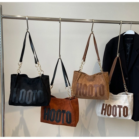 Große Kapazität PU Leder Tote Bag Für Damen 2024 Neue Herbst Retro Wildleder Optik Buchstaben Patchwork Schultertasche Mit Metallkette
