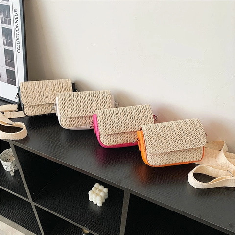 Fashion Woven Straw Crossbody Bag Mini Square Bag With Contrast Leather Trim Wide Adjustable Strap Casual Shoulder Bag