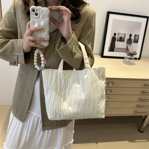 Women Pleated Tote Bag Large Capacity Minimalist Fabric Handbag Shoulder Bag Solid Color Fashion Daily Commute Handbag