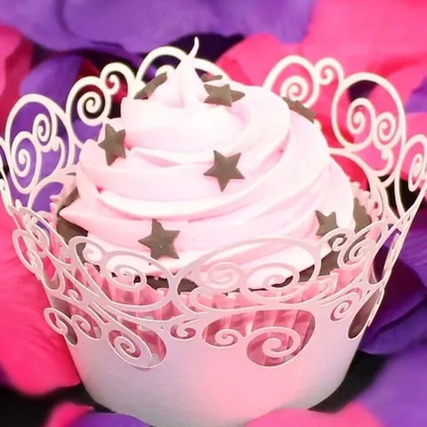 European Laser Cut Pearlescent Paper Cupcake Wrappers Hollow Scrollwork Border For Wedding Party Cake Dessert Table Decorations