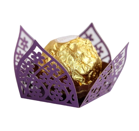 Laser Cut Hollow Chocolate Paper Liners Floral Lace Candy Wrappers For Wedding Birthday Party Decorations Dessert Table Decor