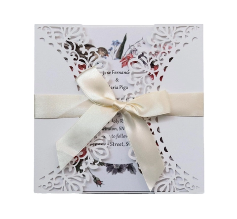 Elegante Set di Inviti di Nozze Taglio Laser Con Motivo Floreale Carta Perlata Inviti Pizzo Traforato per Fidanzamento Festa