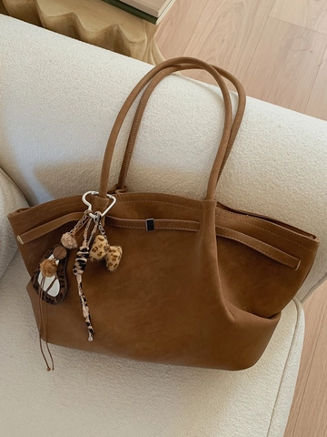 Minimalist Retro Large Capacity Tote Bag For Women PU Leather Frosted Texture Shoulder Bag Commuter Handbag With Charm