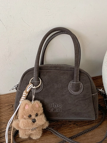 Retro PU Leder Bowling Handtasche Für Damen Minimalistische Boston Tasche Mit Plüsch Hund Anhänger Kontrastnaht Schultertasche