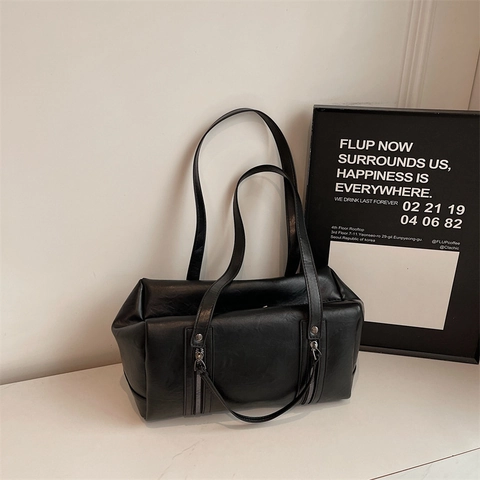 Retro PU-Leder Boston Tasche Damen Große Kapazität Minimalistisch Vintage Umhängetasche Mit Herzanhänger Pendeln Büro Tote Bag