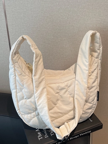 Dames Minimalistisch Gewatteerd Schoudertas Grote Capaciteit Golvend Polyester Puffer Crossbody Tas Casual Cloud Hobo Tas