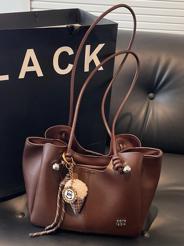Damen Große Kapazität PU Leder Schultertasche Retro Einfache Urban Tote Tasche Mit Eiscreme Anhänger Einzelner Gurt Pendler Handtasche