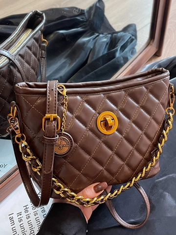 Women Quilted Chain Underarm Bag Vintage PU Leather Shoulder Bag Urban Minimalist Crossbody Bag Fashion Square Purse