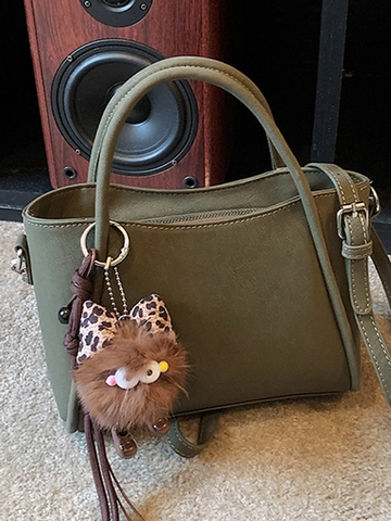 Damen PU Leder Umhängetasche Lässig Urban Einfache Kleine Quadratische Tasche Mit Plüschanhänger Mode Schultertasche Handtasche