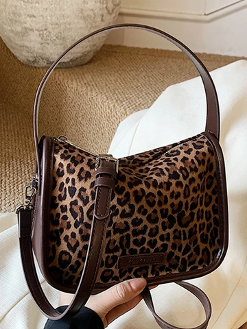 Retro Leopard Print Women's Shoulder Bag PU Leather Crossbody Bag With Star Pendant Minimalist Small Square Handbag