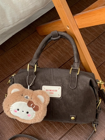 Bolso de Mano Boston Vintage de Cuero PU para Mujer Retro Minimalista Empalme Bolso de Hombro Bolso Cruzado de Moda Con Colgante Cartoon