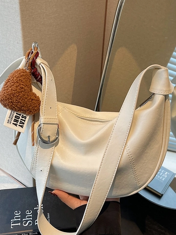 Borsa a Spalla Hobo a Mezzaluna Minimalista da Donna Grande Capacità in Pelle PU Borsa a Tracolla Con Ciondolo a Cuore Peluche