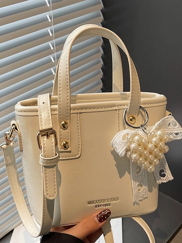 Bolso Bombonera de Moda para Mujer en Cuero PU Brillante Mini Bolso de Mano Con Colgante de Perla Artificial Corazón Encaje