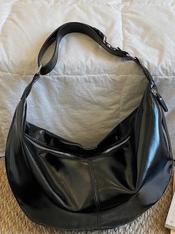 Women Large Capacity Hobo Bag Glossy PU Leather Half Moon Shoulder Bag Trendy Commute Underarm Bag Solid Color Casual Bag