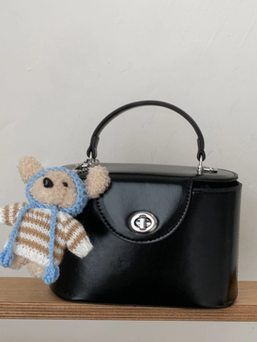 Sac Bandoulière en Cuir PU pour Femmes Petit Sac Carré Rétro avec Poignée Fermoir en Métal et Pendentif Ours Mignon