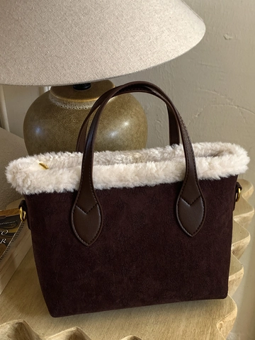 Vintage Embossed PU Leather Bucket Bag For Women Fashion Plush Trim Handbag Retro Shoulder Crossbody Bag Winter Daily Commuting Purse