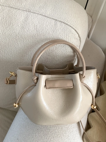 Vintage Minimalist PU Leather Bucket Bag For Women Fashion New Drawstring Handbag With Gold Ball Decor Large Capacity Shoulder Crossbody Bag