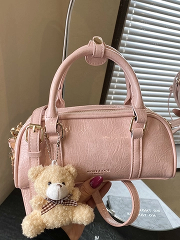Sac Boston pour Femmes en Cuir PU Texturé Sac à Main Élégant Avec Pendentif Ours Sac à Bandoulière pour le Style Urbain Quotidien