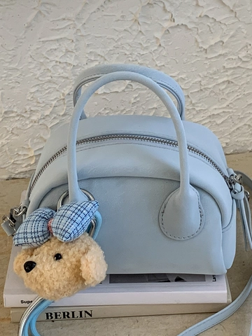 Damen Retro PU Leder Mini Bowling Tasche Süße Boston Tasche Mit Plüsch Anhänger Umhängetasche Handtasche Für Den Alltag