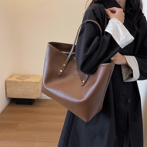Borsa Tote in Pelle PU di Grande Capacità per Donna Moda Minimalista Cuciture a Contrasto Borsa a Tracolla da Lavoro