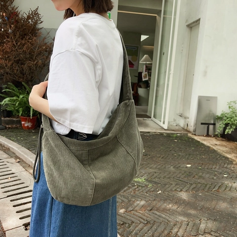 Women's Corduroy Large Capacity Shoulder Bag Vintage Hobo Bag Casual Crossbody Crescent Tote Bag For Daily Commuting