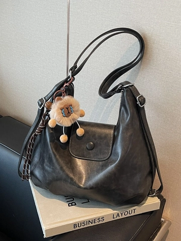 Borsa Tote in Pelle PU Retrò da Donna Borsa a Tracolla Pendolare di Grande Capacità Con Ciondolo in Peluche Zaino Alla Moda Versatile
