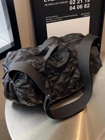 Grote Capaciteit Gevoerde Puffer Crossbody Tas Voor Vrouwen Mode Trendy Reizen Woon-werkverkeer Tote Tas Met Verstelbare Schouderriem