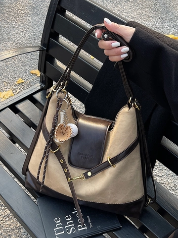 Bolso de Mano de Cuero PU Vintage Bloque de Color para Mujer Gran Capacidad Puntadas Bolso de Hombro Con Colgante de Béisbol