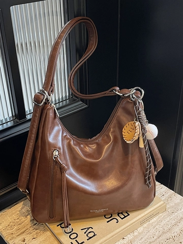 Vintage PU Leder Schultertasche Mit Großer Kapazität Für Damen Urban Einfache Tote Bag Mit Baseball Anhänger Quaste Reißverschluss Tasche