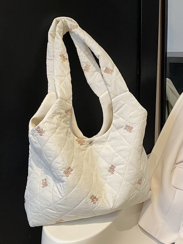 Damen Gesteppte Schultertasche Bärenstickerei Wattierte Polyester Tragetasche Große Kapazität Lässige Unterarmtasche Für Den Alltag