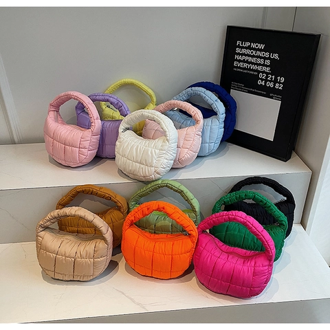 Women's Quilted Cloud Handbag Pleated Puffer Hobo Bag Solid Color Streetwear Lightweight Underarm Bag Daily Travel Fashion Satchel