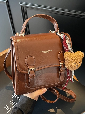 Bolso Cuadrado Pequeño de Cuero PU Vintage Para Mujer Color de Contraste Bolso de Mano Bolso Bandolera Mochila Con Colgante de Oso