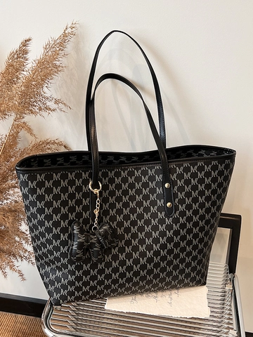 Borsa Tote Grande da Donna Stampa Monogramma Pelle PU Borsa a Spalla Con Pendente a Forma di Cucciolo Urban Minimalista Versatile Pendolare