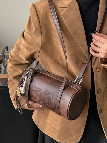Damen Retro PU Leder Zylindertasche Vintage Buchstaben Prägung Kissentasche Urban Simple Täglich Umhängetasche Mit Anhänger
